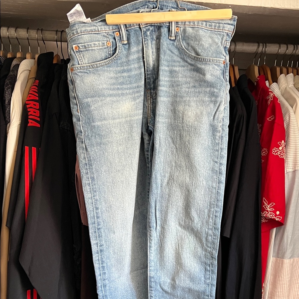 Levi’s 512 Slim Tapered